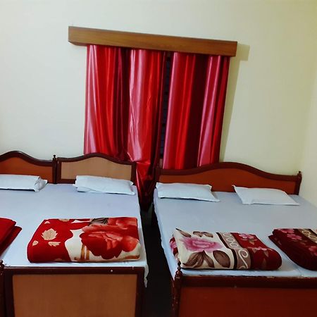 Hotel Jagat Raj, Sitapur Sitapur  Ngoại thất bức ảnh