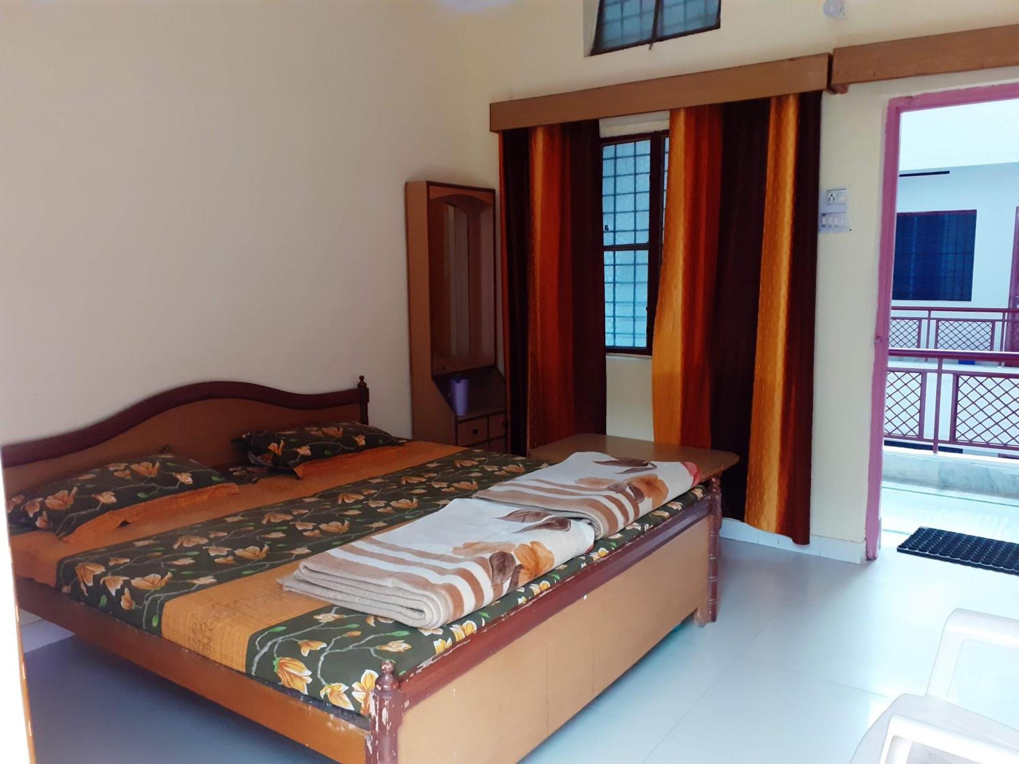 Hotel Jagat Raj, Sitapur Sitapur  Ngoại thất bức ảnh